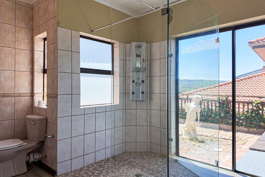 To Let 5 Bedroom Property for Rent in Hersham Western Cape